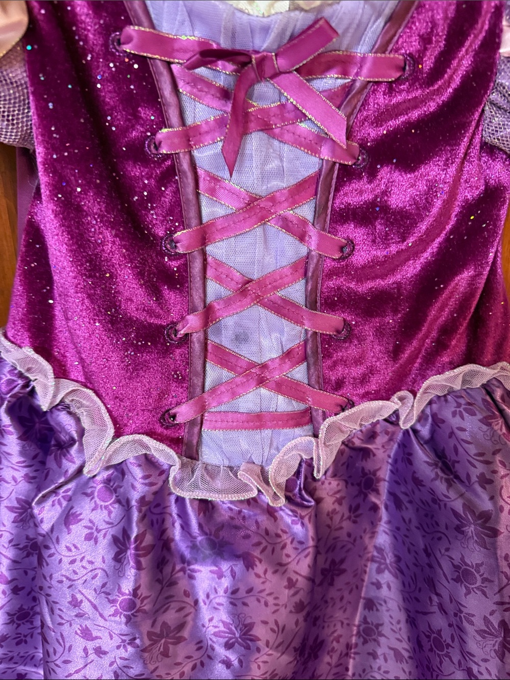 Disney Rapunzel - Picture 3 of 5